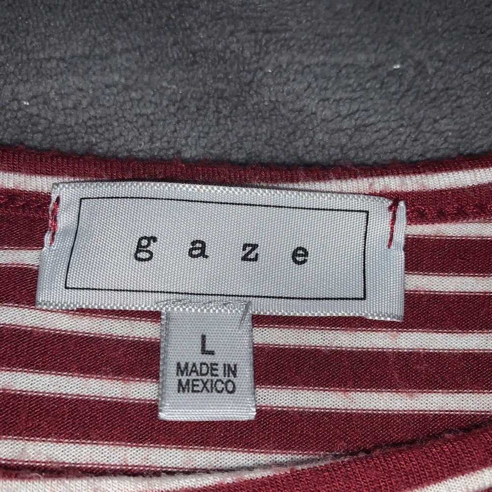 maroon top - Picture 2 of 3